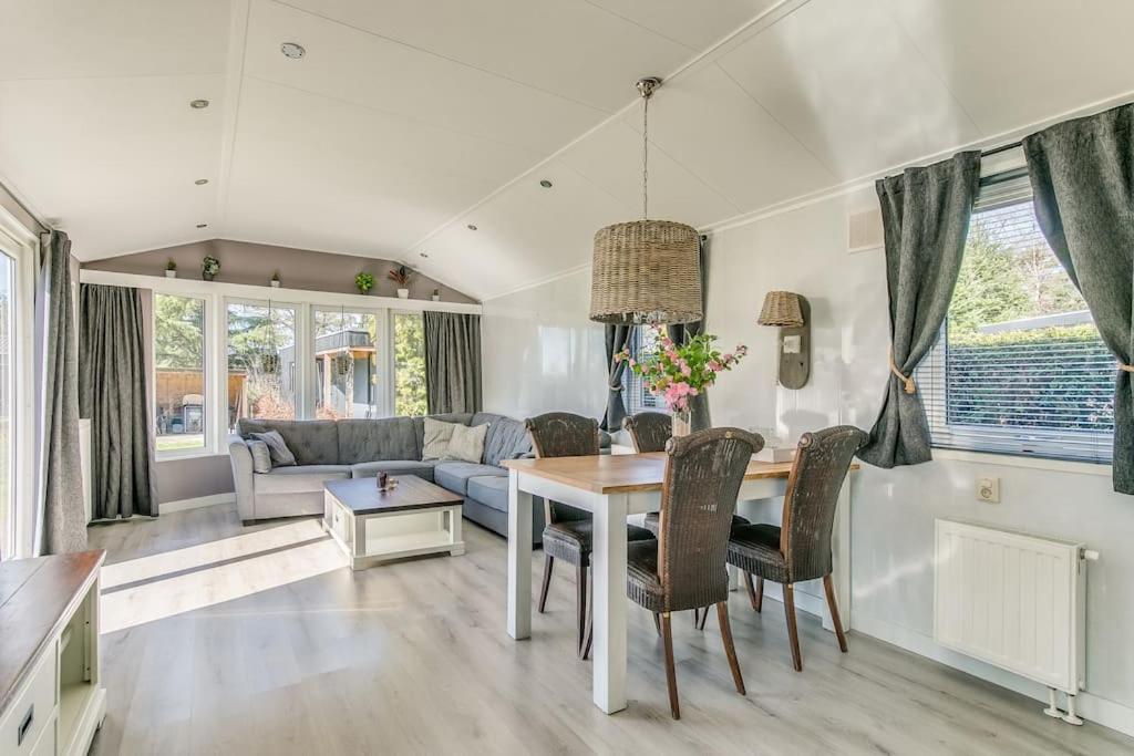 Вилла 4-Pers. Chalet Met Eigen Parkeerplaats In Veluwe Пюттен Экстерьер фото